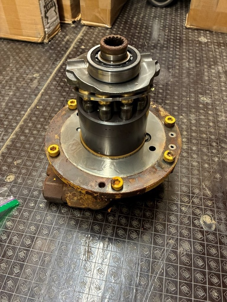 487-6193 Final drive (Hydraulic motor only) Cat 299D3 289D3 279D3 1000 Hours