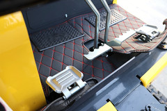 1.8 Ton Mini Excavator Rubber Track with Kubota Diesel With Side Swing Boom USA