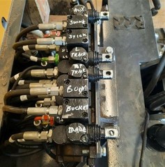 AGT H15R 13.5HP Rato R420D Engine Mini Excavator Digger Smooth Pilot Control