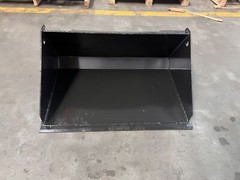 AGT 32 inch Toothless Bucket for Mini Skid Steer Loader Bucket Without Teeth