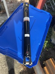 New Tennant OEM 1048538 Hydraulic Cylinder 2.5B 28.6L 18.62Strk 3000 PSI (GVE)