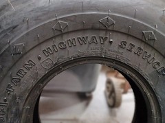 10.00-15 TIRE NEW COSMETIC BLEM 8PLY F-1 HIGHWAY SERV. IMPLEMENT 100015 10.00 15