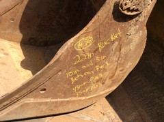 GEITH 22in. BACKHOE BUCKET
