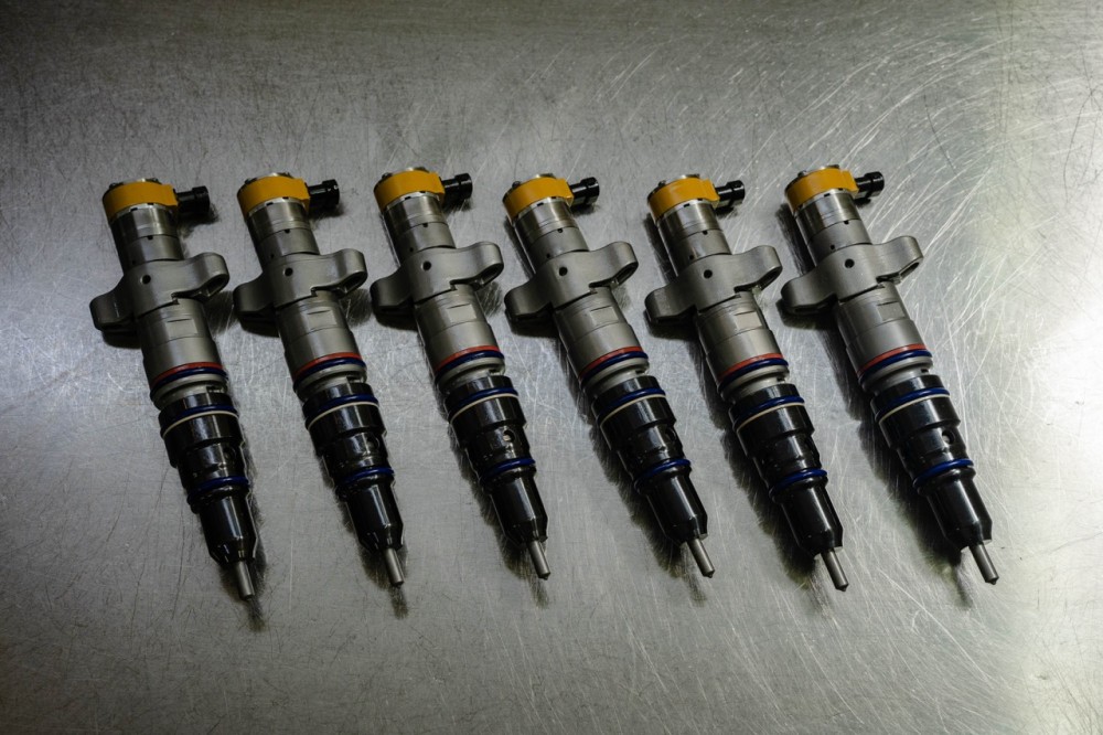 6 PCS 3282585 FUEL INJECTOR fits CATERPILLAR C7 L (REMAN) 6 MONTH LTD. WARRANTY