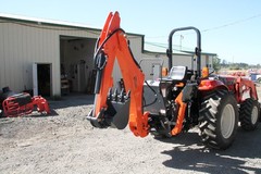 Farmer Helper Tractor Backhoe, 9’Dig 3-Pt Self Contained, PTO Cat.I 30Hp+
