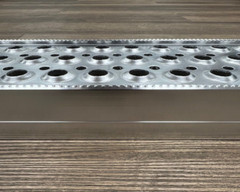 NAVISTAR STEP 1100 PLUS ALUMINUM LENGTH 26-1/2″ WIDTH 5-1/2″