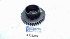 GEAR SHAFT COUNTER 38T R132246