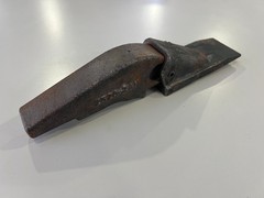 2A Standard Dirt Bucket Tooth Shank Assembly Weld On Replacement H&L Style