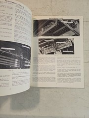 Allis Chalmers Gleaner K Self-Propelled Combine Operators Manual