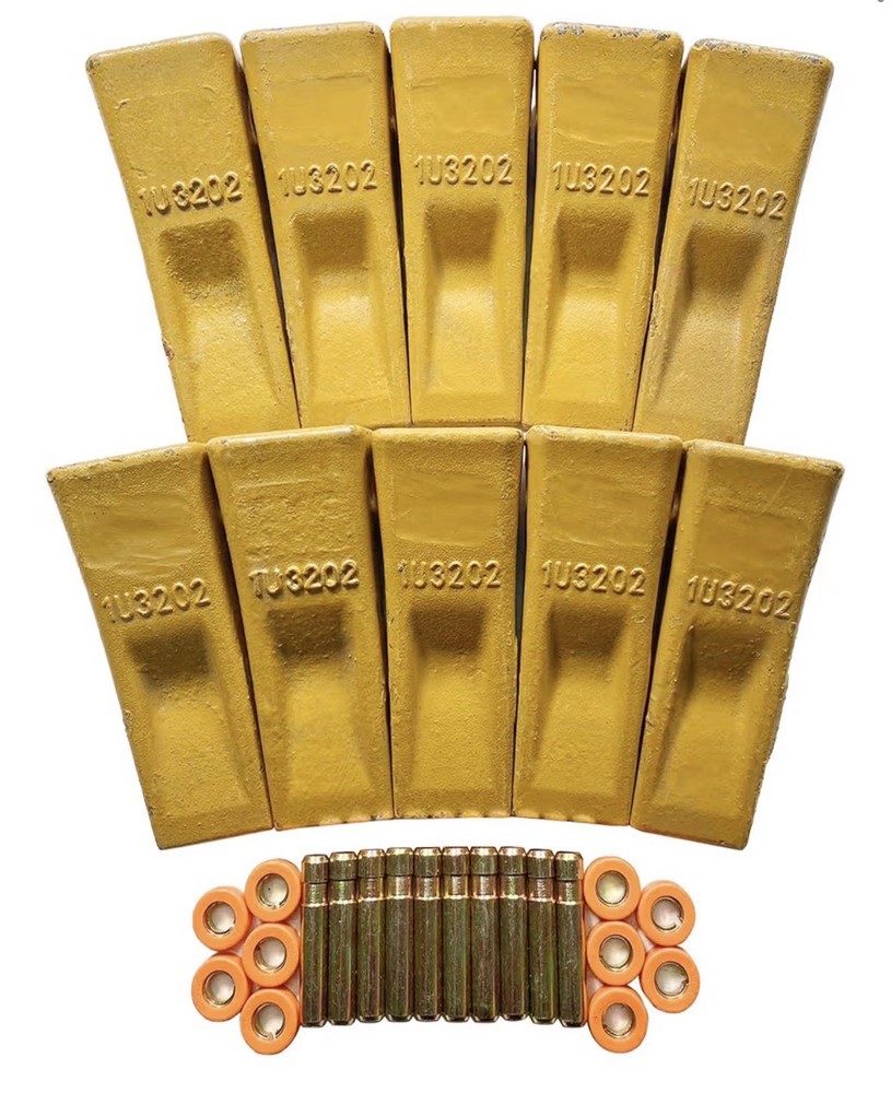 1U3202 Bucket Dirt Teeth with Pins 8E6208 & Retainers 8E6209 for J200 Series 10