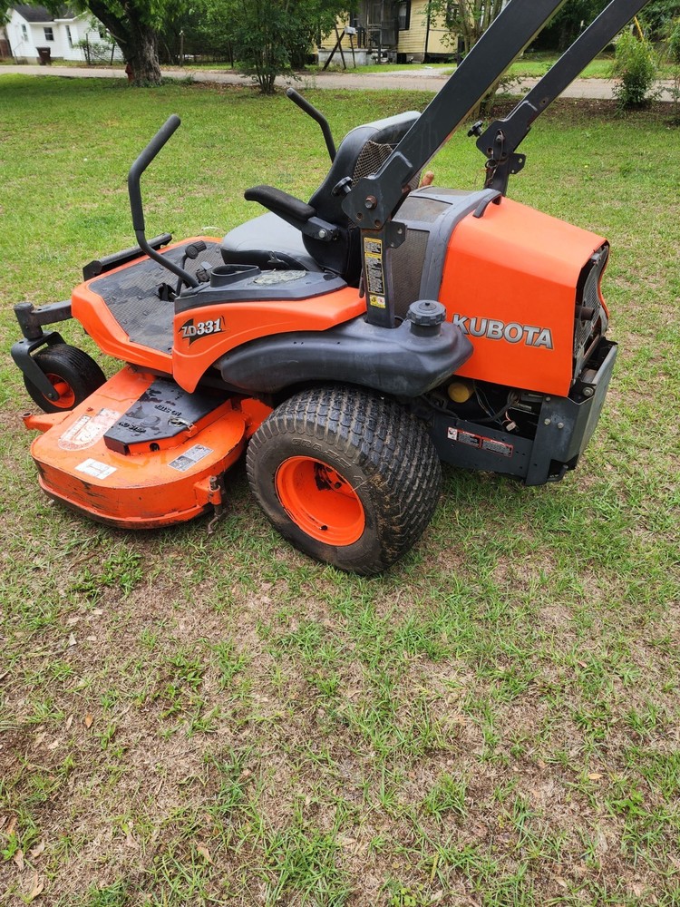 kubota ZD331 1261 Hours 72 inch Cut