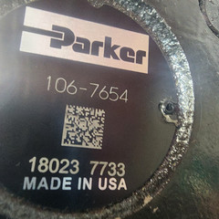 Toro Dingo hydraulic wheel motor part number 106-7654
