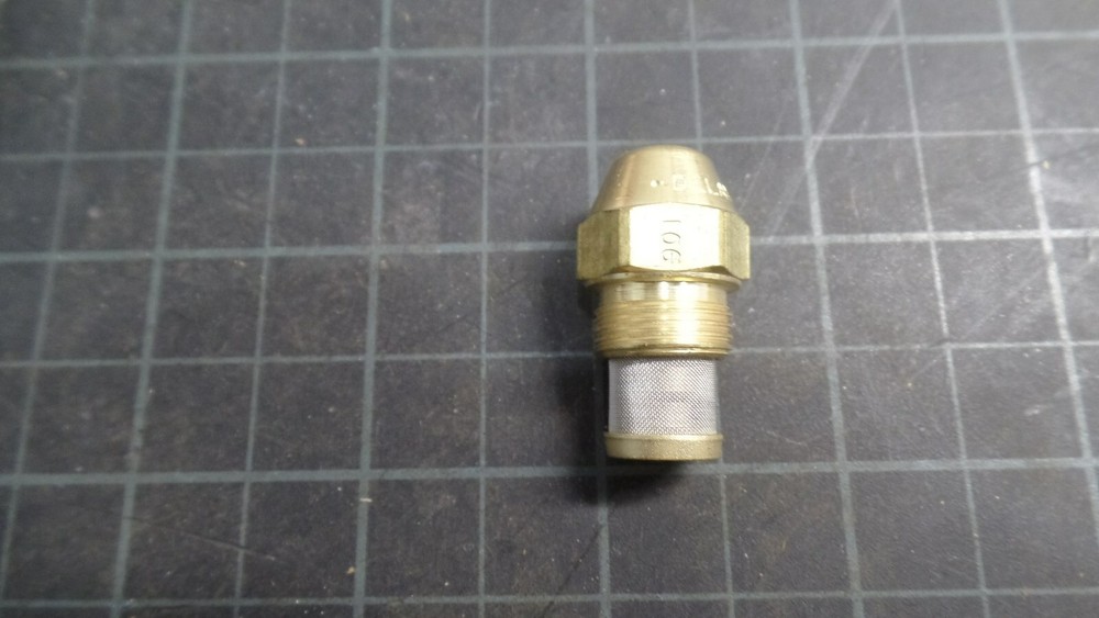 Delavan 1.00GPH-30 Spray Nozzle, 30 Degree, with strainer, Caterpillar