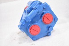 EATON VICKERS PVB20RS20CM11 AXIAL PISTON PUMP, 20GAL/MIN, 1-1/4″ SHAFT, V-380673
