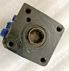 SUITABLE FOR MAHINDRA TRACTOR HYDROSTATIC STEERING UNIT SERIES 5 007205734C91