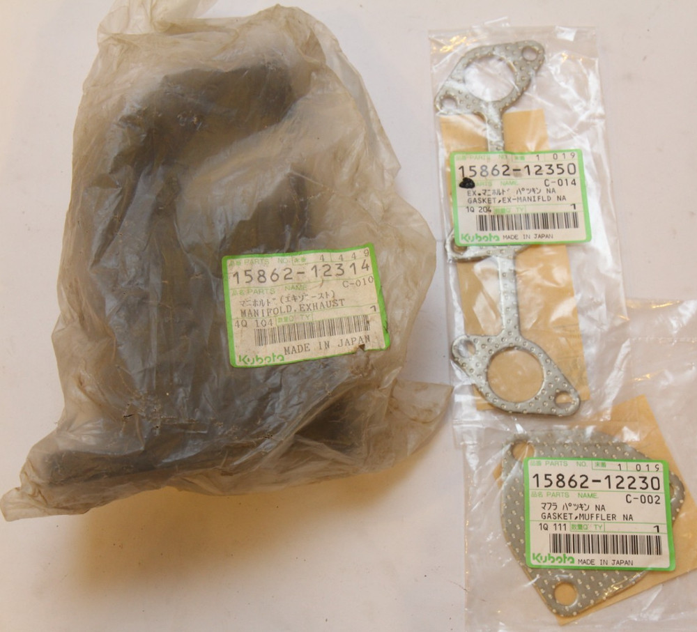 Kubota Exhaust Manifold 15862-12314 w/ 2 Gaskets ~ Genuine OEM Made in JAPAN