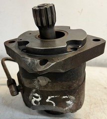 Hydraulic Drive Motor High Torque Replacement For Skid Steer Excavator