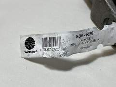 WEASLER 1-1/4″ Round Bore Yoke 806-1420 (1/4″ & 5/16″ Keyway & Set Screw)