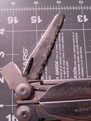 Leatherman Surge ™ Multi-Tool Pliers, Stainless Steel Multitool with Knife, Saw,