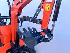 AGT Mini Excavator 1-Ton Digger Tracked Crawler 13.5 HP B&S Gas Engine EPA New
