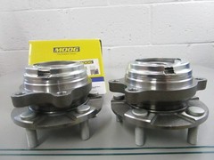 MOOG NEW Front Wheel Bearing Hub Assy 513296 NOS Part (LOT OF 2) 0810