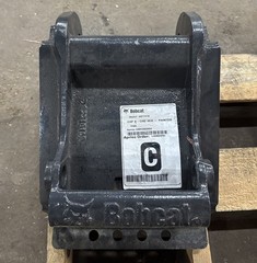 BOBCAT 6977418 X-Change Mount Painted