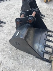 Sany SY60 36 Inch Mini excavator Tooth Bucket 50 Mm Pins