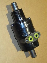 IH OLIVER DEERE ALLIS CASE FARMALL Char Lynn power torque generator 207-1015-001