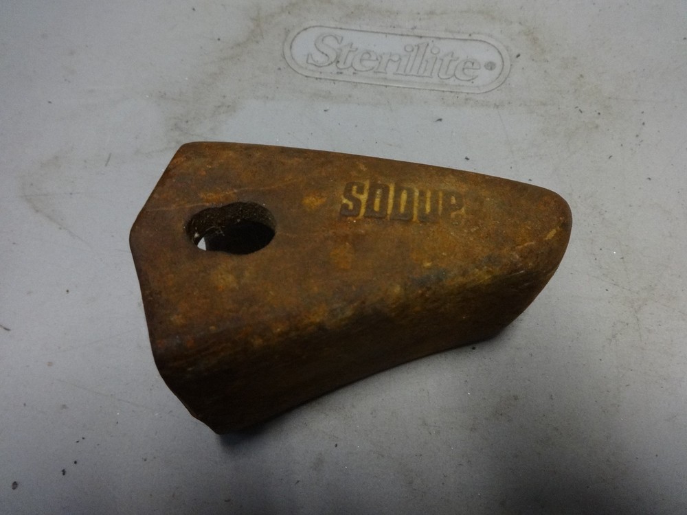 Excavator Tooth D11 Iron Refer to photos