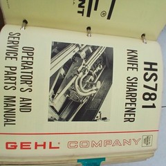GEHL AGRICULTURE SERVICE OWNERS MANUAL BINDER OF Over 30 MIXED MANUALS