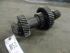 Transmission counter shaft Part #R3336T Fits JD 4020 Tag #852