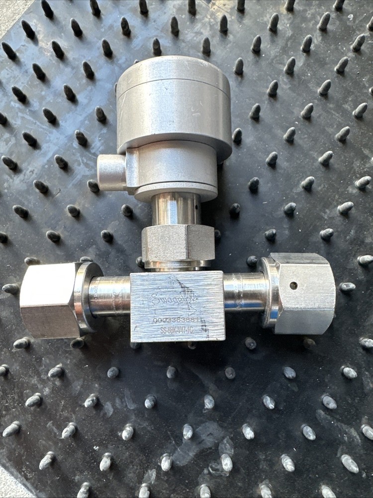 Swagelok SS-8BK-V47-1C SS8BKV471C Valve
