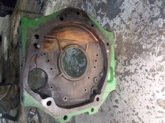 John Deere flywheel housing RE20937 R80985 off a 3155