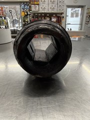 2-5/8” Pengo Hex Hub H-262