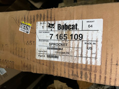 Bobcat Drive Motor Track Sprocket, Single Speed for Track Loaders, 7165109 OEM