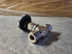 Swagelok 1/2″ Integral Bonnet Needle Valve SS-1RS8