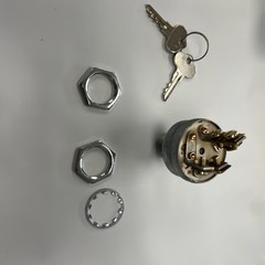 089069 Gehl skid steer ignition switch with 2 keys N089069