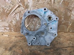 International IH Injection Pump Mount Plate Flange 689147C1