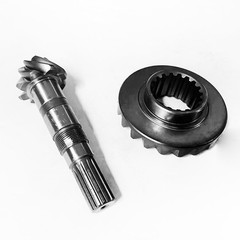 3C315-42300 for Kubota M4800 M4900 M5400 M5700 M8200 Ring Gear and Pinion Set