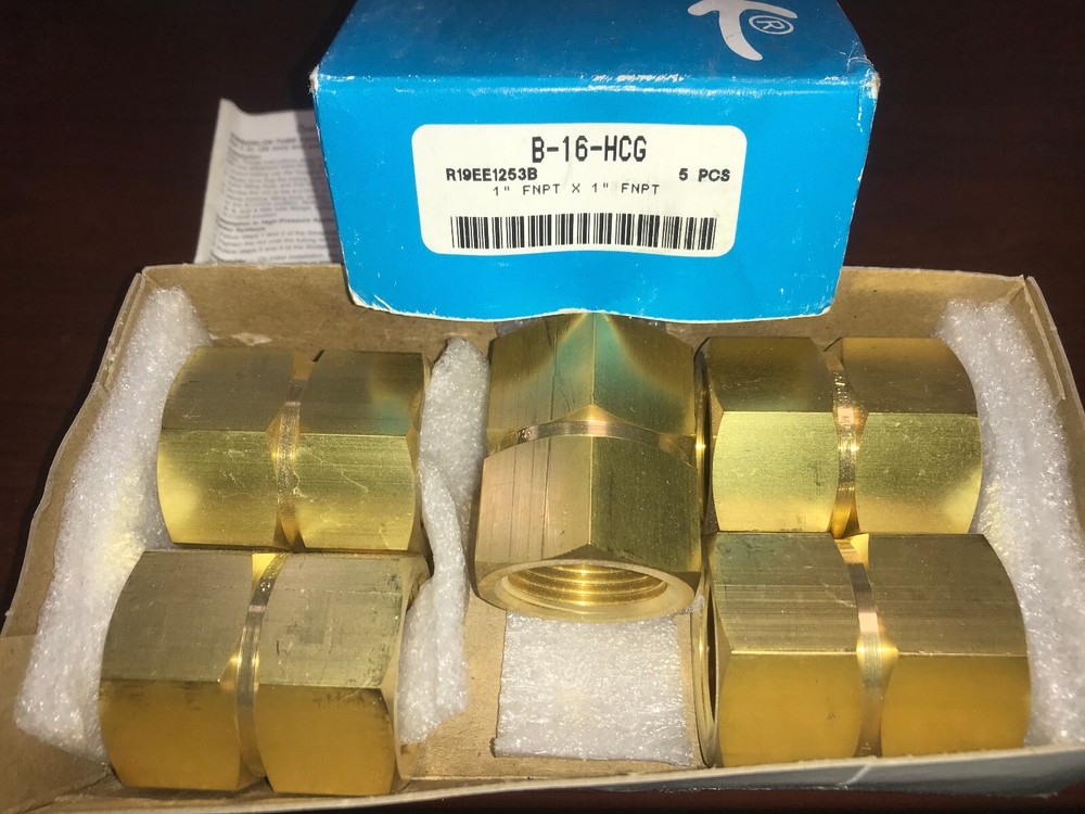 5- SWAGELOK B-16-HCG – 1″ FNPT X 1″ FNPT – BRASS Tube Swagelock ——- NEW