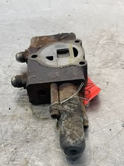 Massey Ferguson MF 2775 Tractor Hydraulic Valve