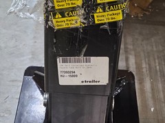 eTrailer 77393294 HJ-15009 15K Hydraulic Square Tube Bolt On Trailer Jack Leg