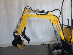 Agrotk QH12 Mini Excavator Briggs & Stratton Gas Engine Crawler Hydraulic Digger