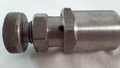 Electro-Motive Cylinder Test Valve 1-8048880 Box General Motors New Old Stock