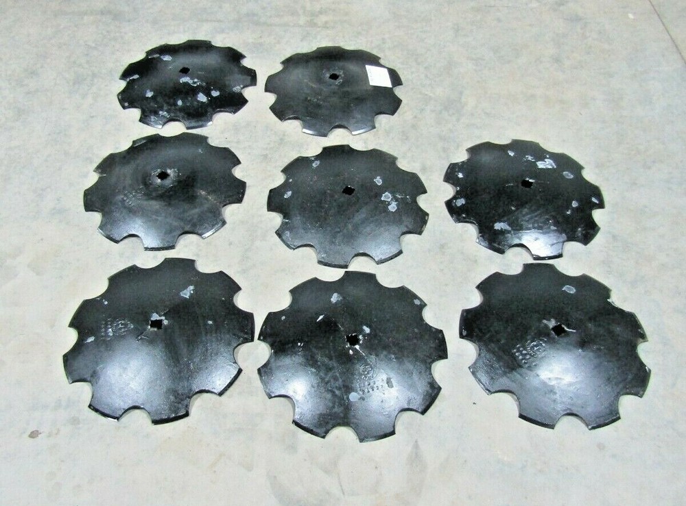 8) 18″ DISC HARROW BLADE NOTCHED 3.5MM (9 GAUGE) 7/8″ SQUARE OR 1″ SQUARE AXLE