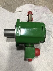 Used John Deere Axle Lube Pump RE170807 9520 Tractor