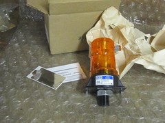 JLG Lift Skyjack Genie Mec Terex 1001150406 Lamp Strobe Amber Assembly