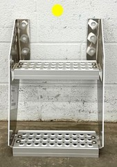 NAVISTAR STEP 3608180C95 OD 15-1/4″ X 13″ X 20″ SILVER ALUMIUM STEP RISA 9-7/8″