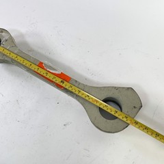 Case CNHI Lifting Eye Link 15-1/4″ Center to Center 2-1/4″ Bore