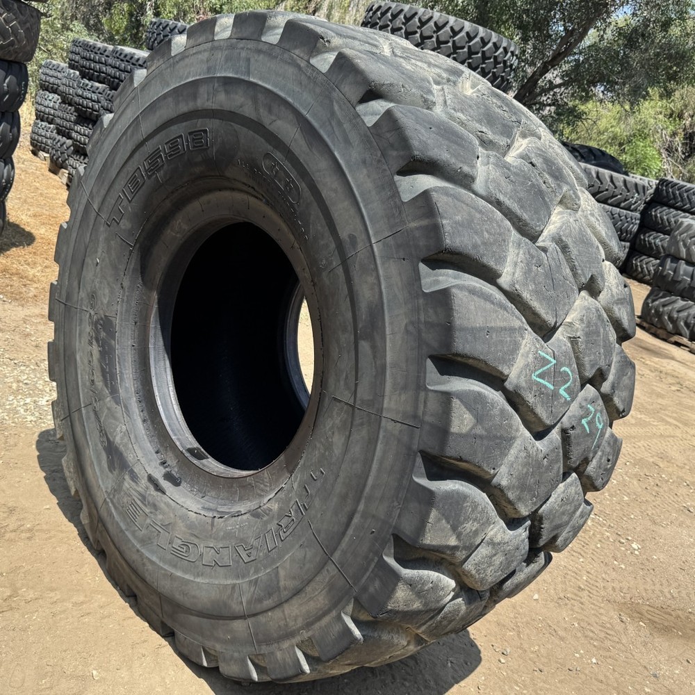 875/65R29 Triangle OTR Tire E-3 TB598 2-Star Used 44/32 1- Large Tread radial